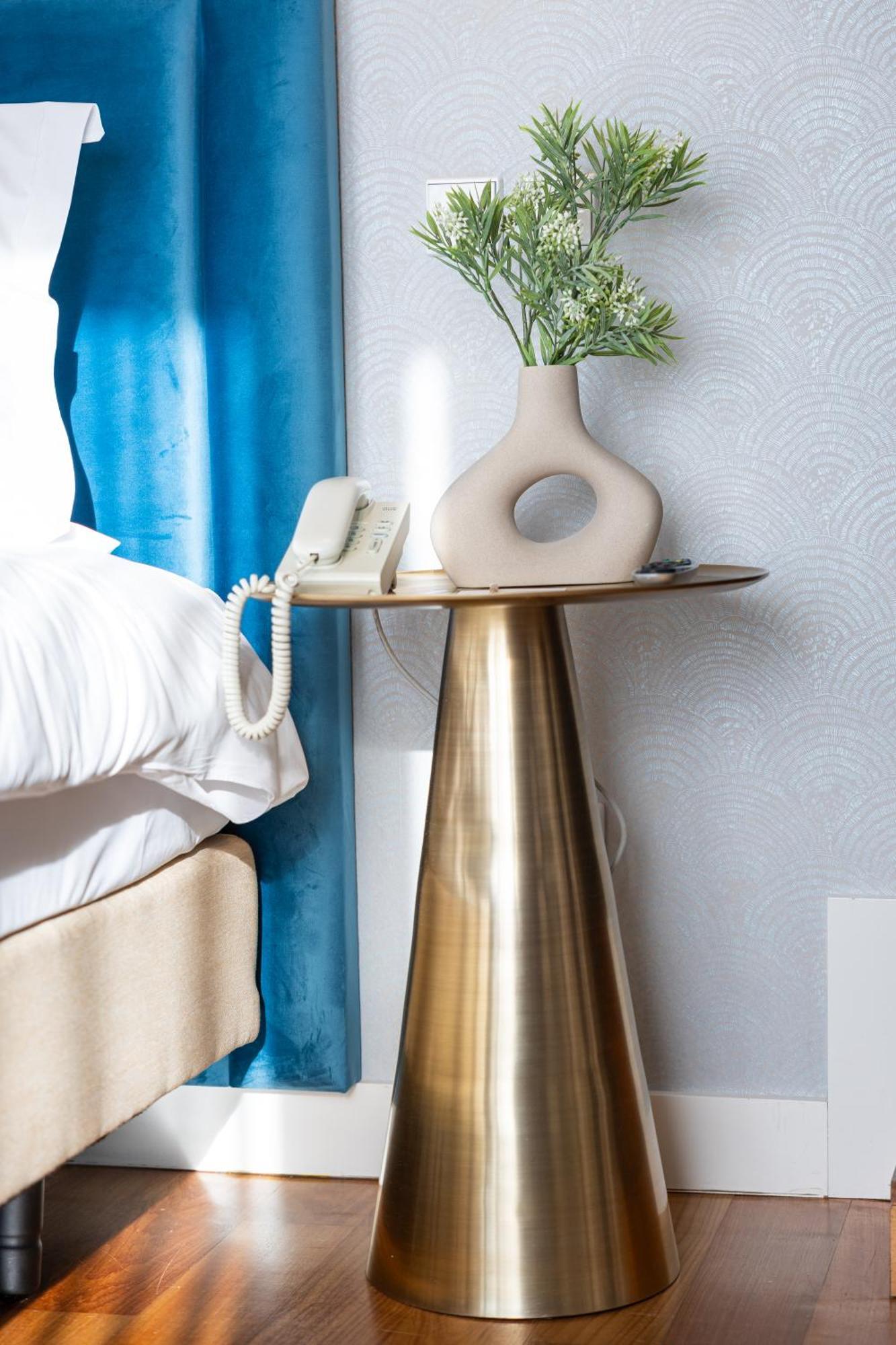 Pestana Cidadela Cascais - Pousada & Art District Exterior foto A bedside table